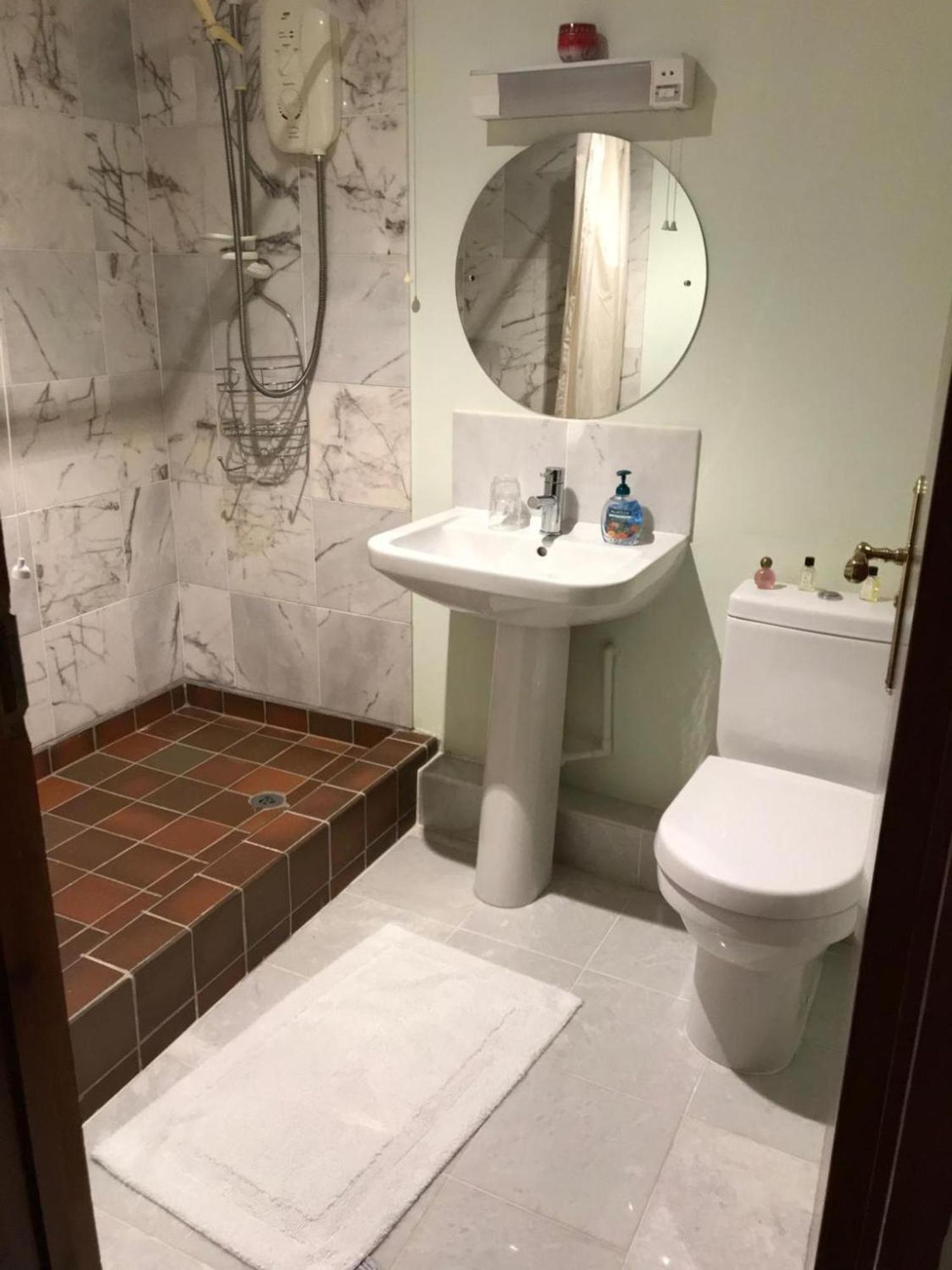 Room In Guest Room - Orchard Manor, Fore Street, Probus, Cornwall ترورو المظهر الخارجي الصورة