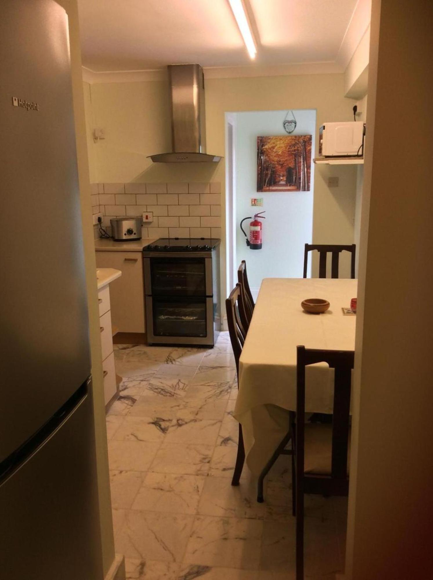 Room In Guest Room - Orchard Manor, Fore Street, Probus, Cornwall ترورو المظهر الخارجي الصورة